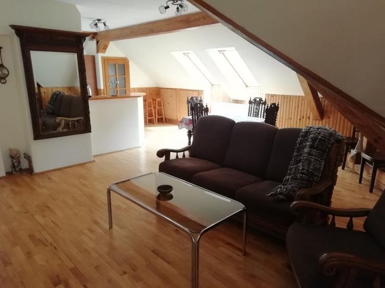 Apartament cu 3 camere semidecomandat în Ultracentral
