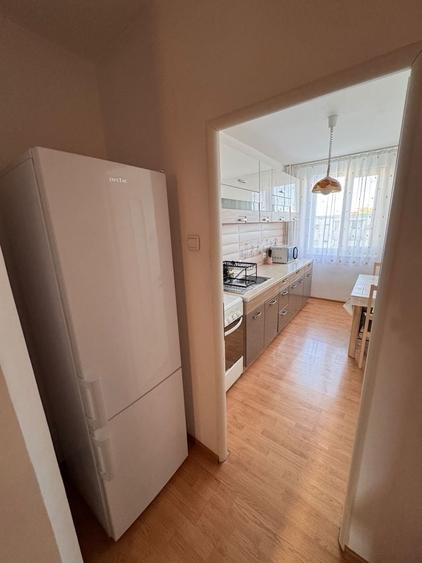 Apartament cu 2 camere semidecomandat în Spitalul Județean