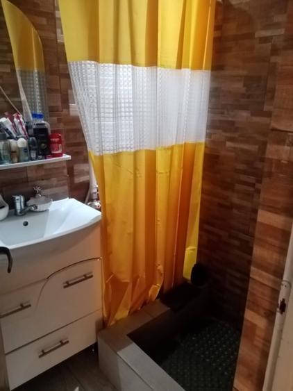 Apartament cu 2 camere semidecomandat în 1 Mai