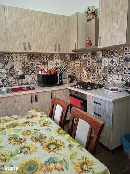 Casă cu 4 camere cu Teren 285 Mp în Central