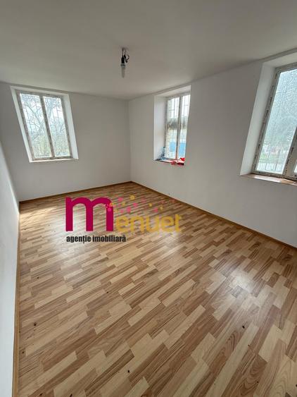 Casă cu 2 camere cu Teren 1167 Mp în Ciucurova