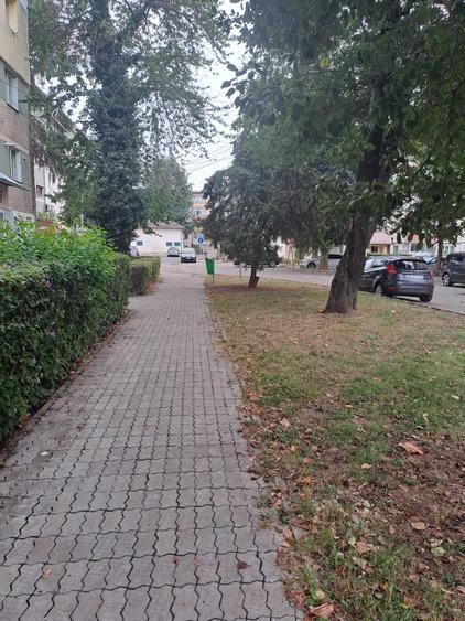 Garsonieră decomandată în Micro 9