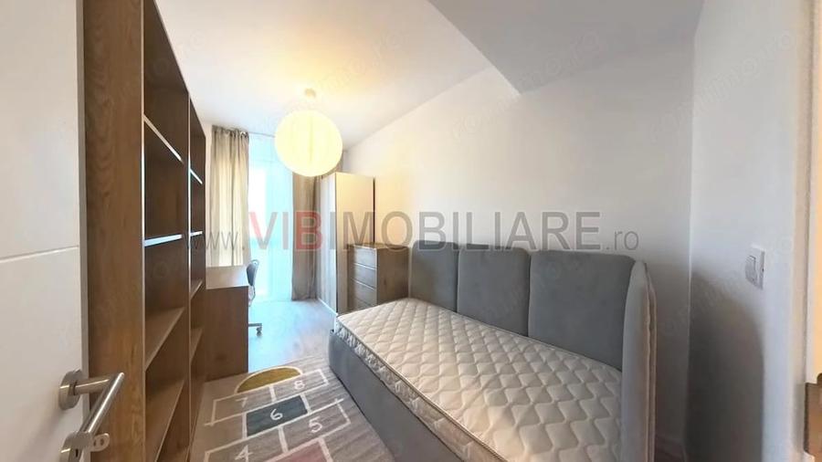 Apartament cu 3 camere semidecomandat în Străulești