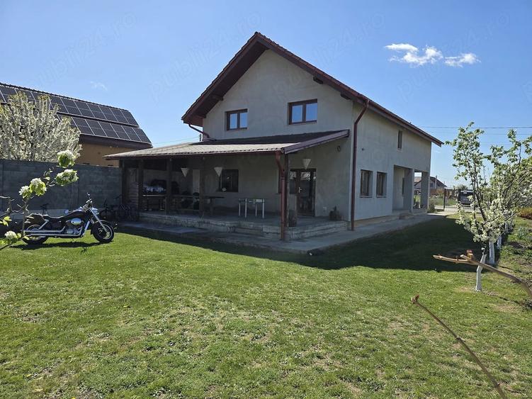 Casă cu Teren 501 Mp în Frumușeni