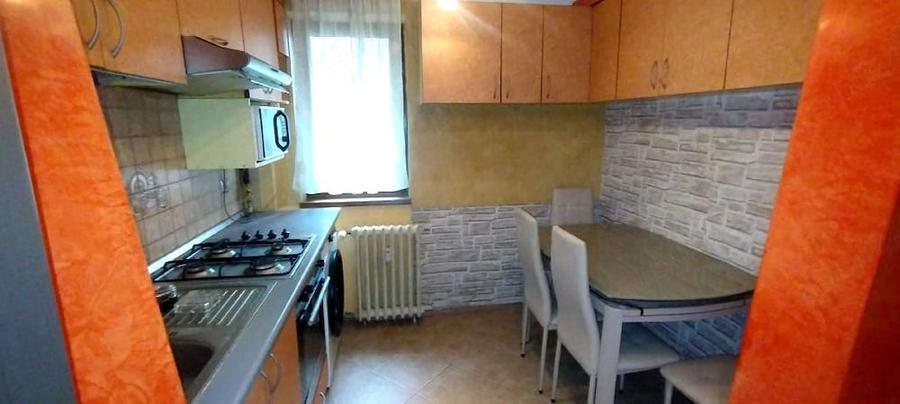 Apartament cu 2 camere decomandat în Vest