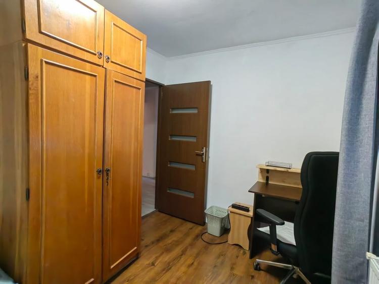 Apartament cu 4 camere decomandat, mobilat în Zorilor
