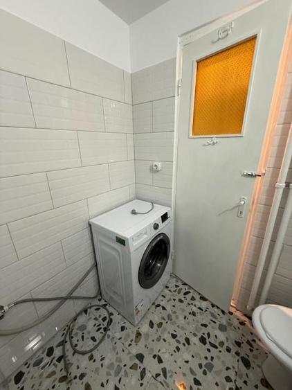 Apartament cu 3 camere decomandat în Veteranilor