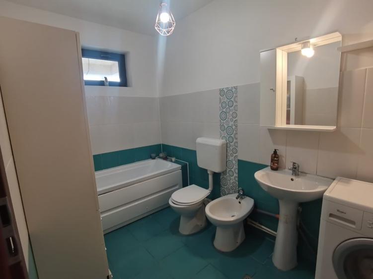 Casă cu 3 camere cu Canalizare în Berceni