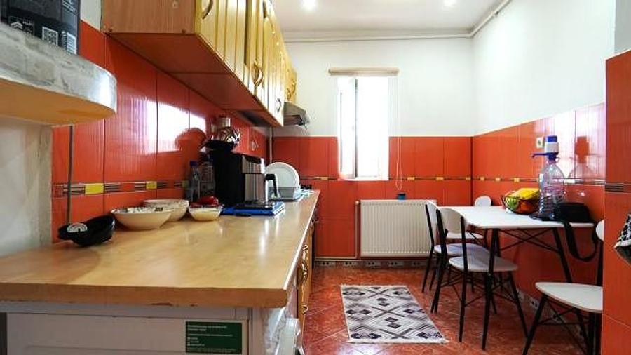 Apartament 2 camere de vânzare – Micro 9, Târgoviște – modernizat - 8
