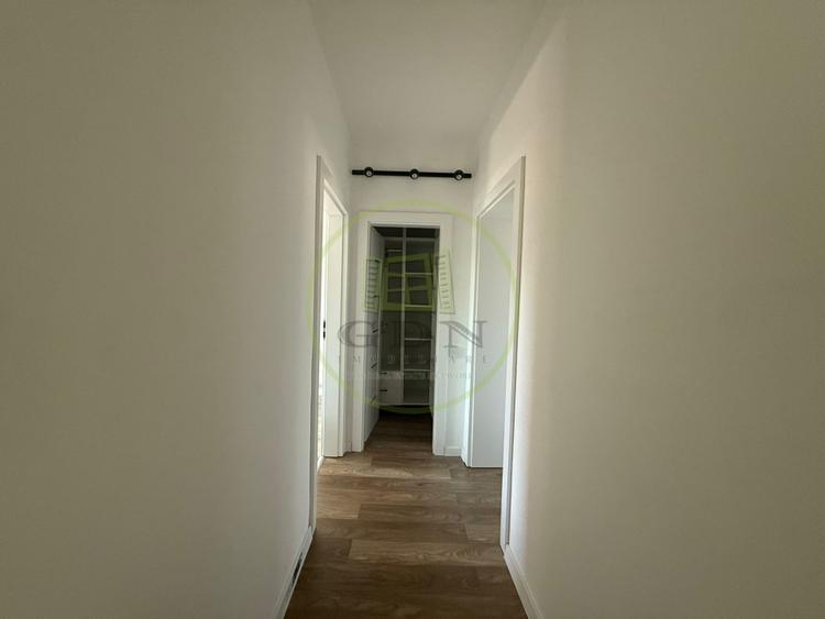 Apartament cu 4 camere decomandat, mobilat în 1 Mai