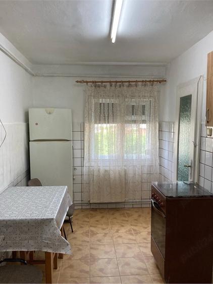 Apartament cu 2 camere decomandat în Steaua