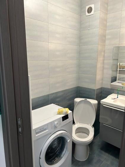 Apartament cu 2 camere semidecomandat, mobilat în Tomis Nord