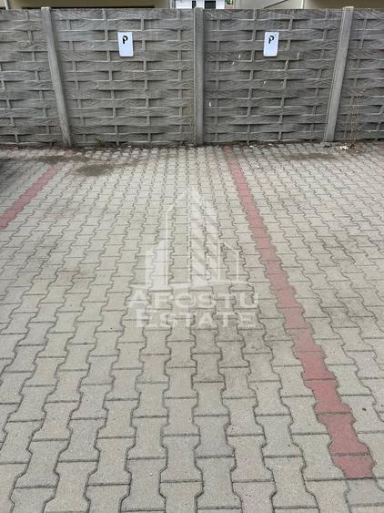Apartament cu 3 camere semidecomandat, mobilat în Giroc