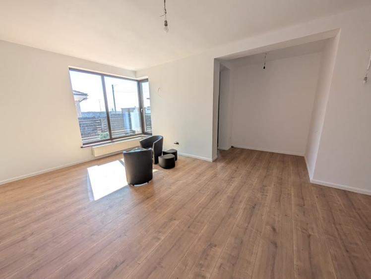 Casă individuală cu 4 camere cu Teren 500 Mp în Corbeanca