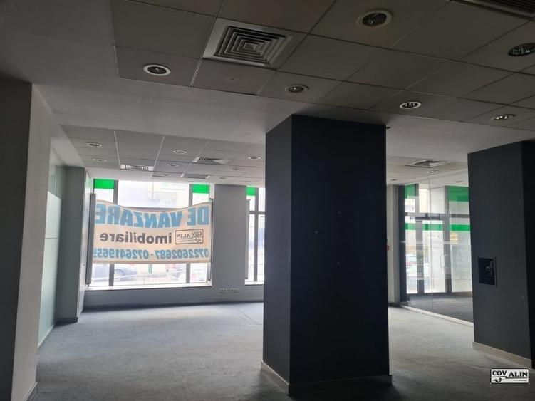 Spațiu comercial, de 263 mp, în Centrul Civic