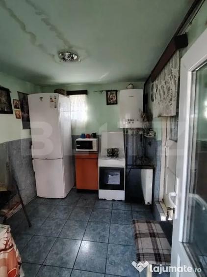Casă cu 3 camere cu Teren 440 Mp în Central