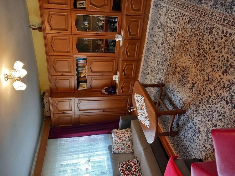 Apartament cu 3 camere decomandat în Lenin