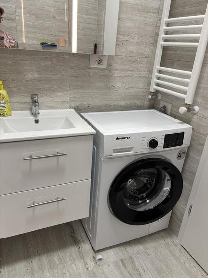 Apartament decomandat în Berceni