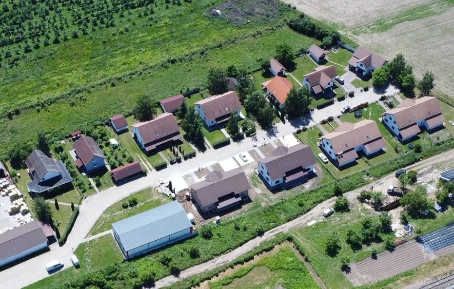 Casă cu 4 camere în Central