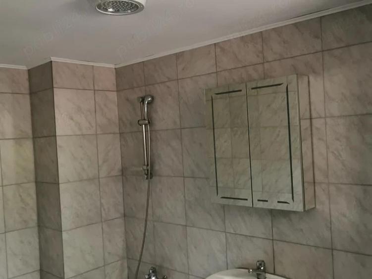 Casă individuală cu 4 camere cu Teren 500 Mp în Central