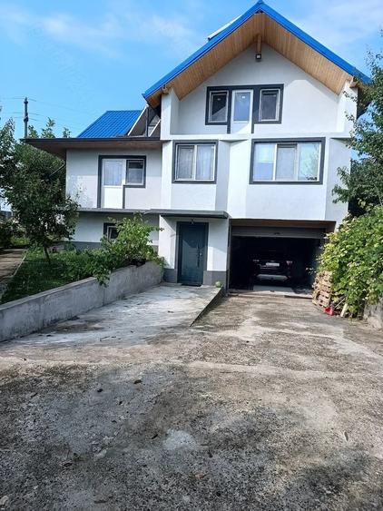 Casă cu Teren 629 Mp în Balciu