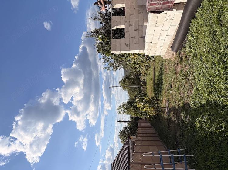Casă cu 2 camere cu Teren 1000 Mp în Zam