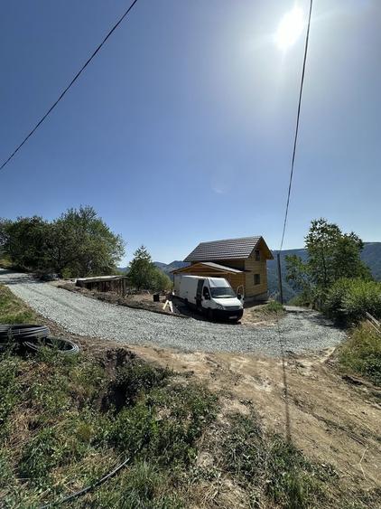Casă cu 4 camere în Măguri