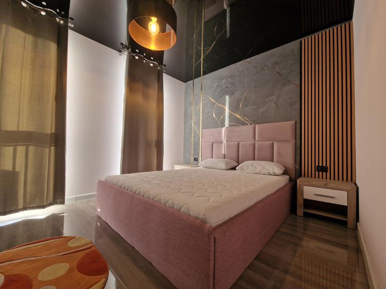 Apartament cu 2 camere decomandat, mobilat în Central
