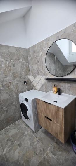 Apartament cu 3 camere decomandat, mobilat în Turnișor