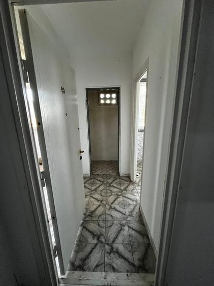 Apartament cu 2 camere semidecomandat în Clăbucet