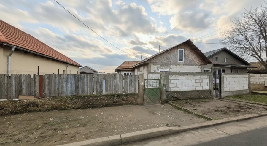 Teren Construcții intravilan de 1467 mp, în Lumina