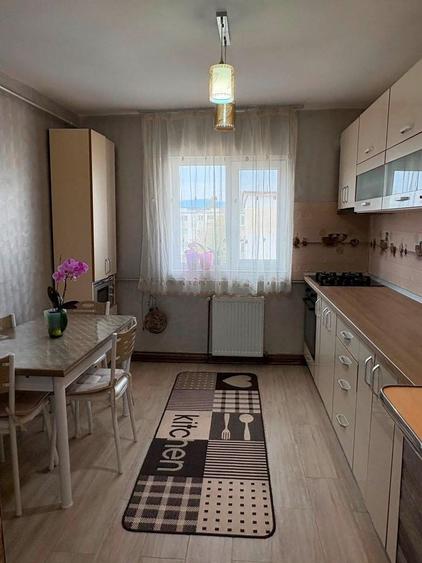 Apartament cu 2 camere în 9 Mai