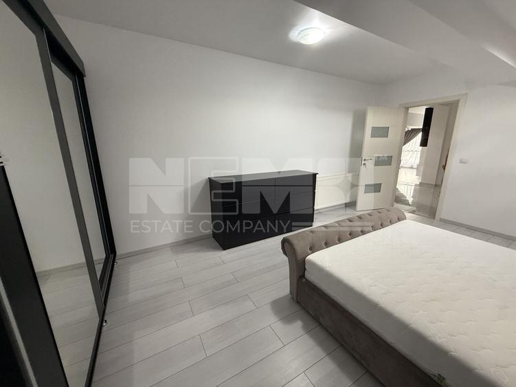 Apartament cu 3 camere decomandat, mobilat în Vest