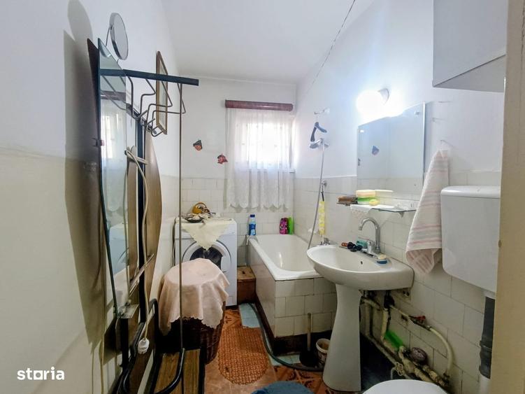 Apartament cu 3 camere în Traian