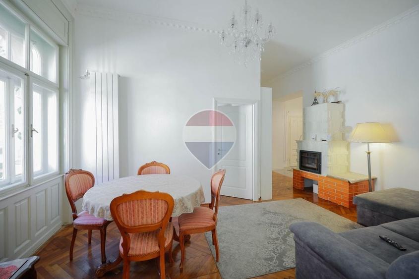 Apartament cu 3 camere semidecomandat, mobilat în Ultracentral