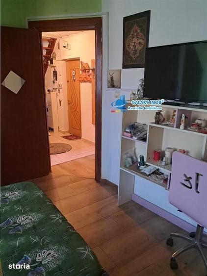 Apartament cu 3 camere decomandat în Găvana