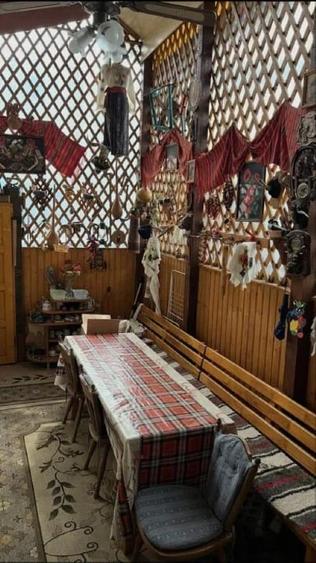 Casă individuală cu 8 camere cu Teren 800 Mp în Sud