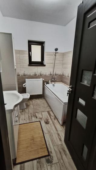 Casă cu 3 camere cu Teren 400 Mp în Hemeiuș