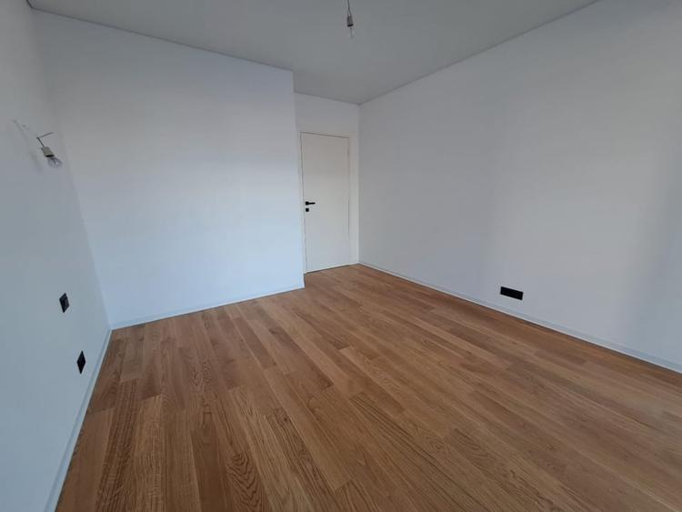 Apartament cu 2 camere decomandat în Barbu Văcărescu