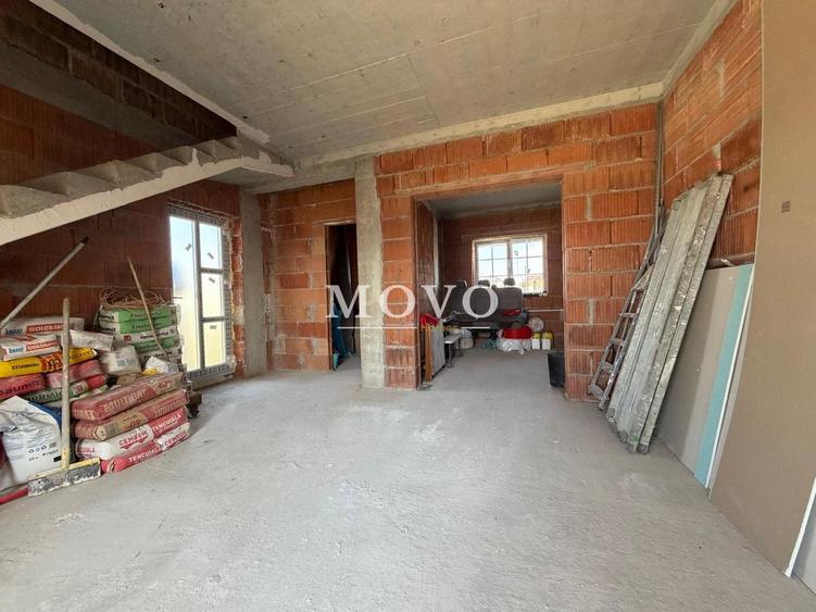 Duplex cu 3 camere cu Teren 393 Mp în Sânandrei