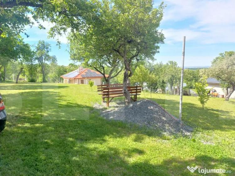 Casa de vanzare cu teren de 1300mp - 10