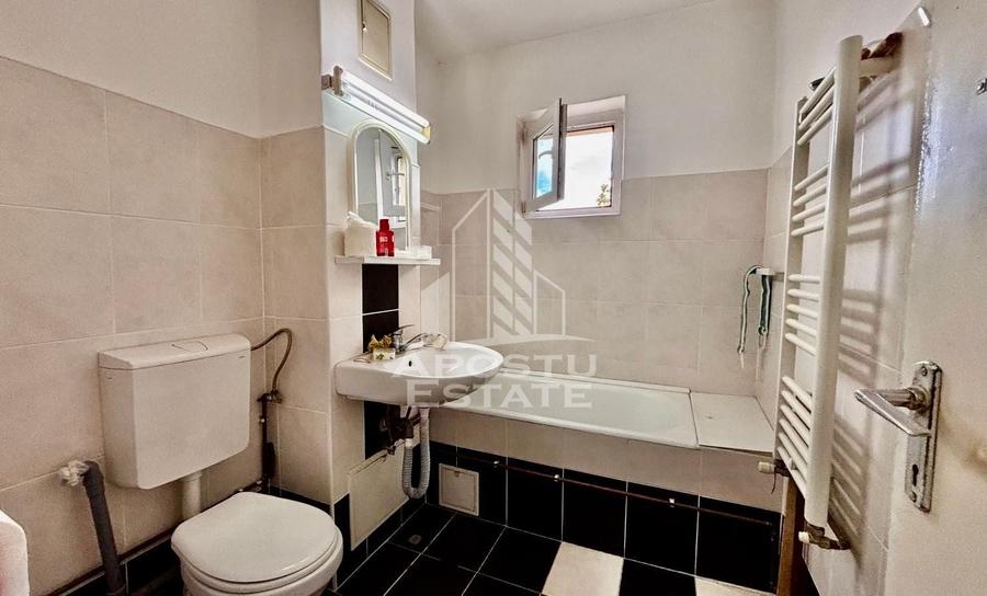 Apartament cu 3 camere decomandat, mobilat în Soarelui