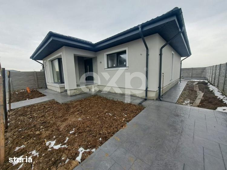 Casă cu 3 camere cu Teren 375 Mp în Vidra