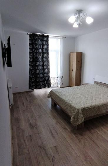 Garsonieră decomandată în Central