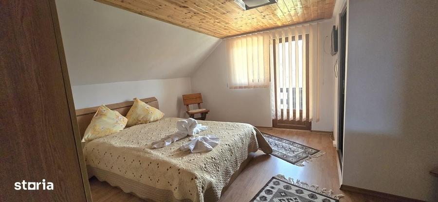 Casă cu 4 camere în Moroeni