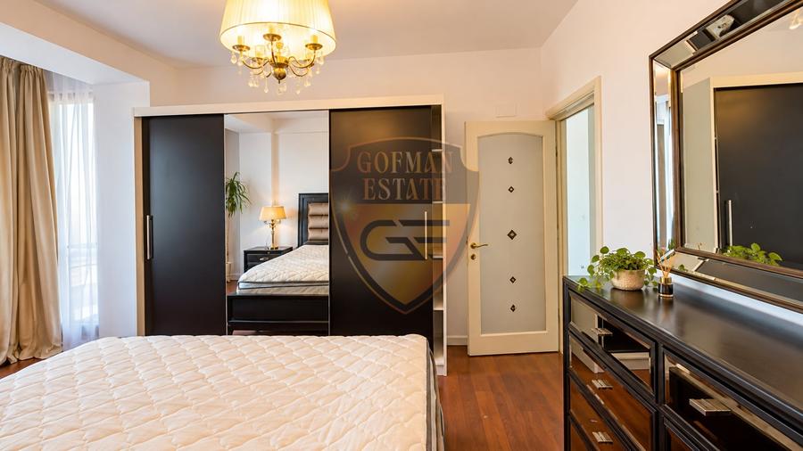 Apartament cu 3 camere decomandat, mobilat în Faleza Nord