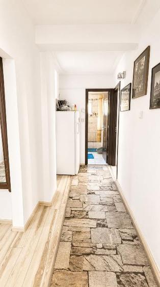 Apartament cu 3 camere decomandat, mobilat în Astra