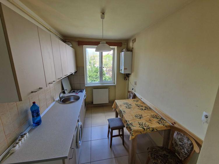 ap 2 camere de inchiriat M Viteazu, et 3 - 3