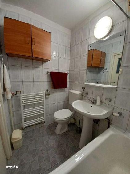 Apartament cu 3 camere, mobilat în Vitan