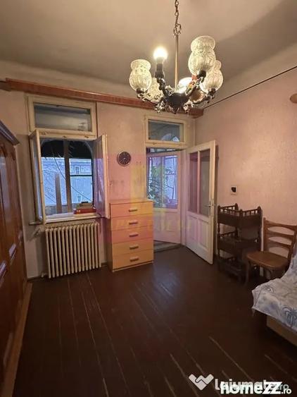 Apartament cu 4 camere semidecomandat în Ferdinand